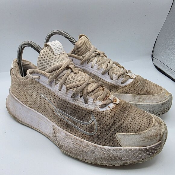 NikeCourt Vapor Lite 2 HC Womens Size 7.5 White Metallic Silver Shoes Athletic main image 11